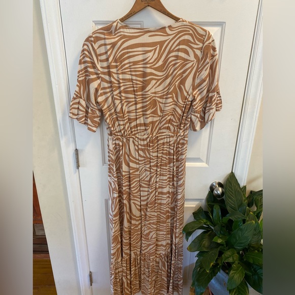 Petal Pup bohemian, zebra print maxi dress - Picture 4 of 14